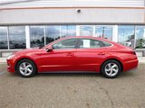 Used 2022 Hyundai Sonata SE image 2