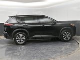 Used 2021 Nissan Rogue SV image 2