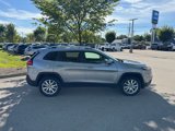 Used 2017 Jeep Cherokee Limited image 4