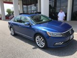 Used 2017 Volkswagen Passat 1.8T SEL Premium image 2