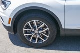 Used 2020 Volkswagen Tiguan SE w/ Panoramic Sunroof Package image 5