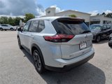 Used 2024 Nissan Rogue SV image 5