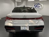 Used 2024 Hyundai Elantra SEL w/ Convenience Package image 4