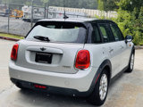 Used 2015 MINI Cooper 4-Door Hardtop image 5