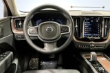Certified 2022 Volvo XC60 B5 Momentum image 5