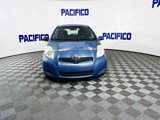 Used 2011 Toyota Yaris 2-Door Hatchback image 3