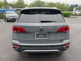 Certified 2022 Volkswagen Taos SEL w/ Panoramic Sunroof Package image 3