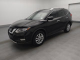 Used 2017 Nissan Rogue SV image 2