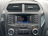 Used 2018 Ford Explorer XLT image 4