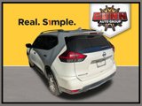 Used 2018 Nissan Rogue SV w/ Premium Package image 2