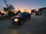 Used 2011 Chevrolet Avalanche LT w/ Luxury Package image 3