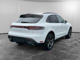 Used 2022 Porsche Macan image 3