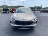 Used 2021 Ford Escape SE image 2