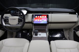 Used 2025 Land Rover Range Rover SE image 3