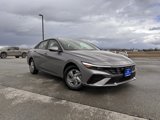 New 2025 Hyundai Elantra SE image 3