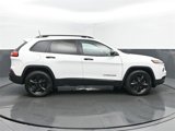 Used 2017 Jeep Cherokee Altitude image 6