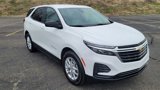 Used 2022 Chevrolet Equinox LS w/ LS Convenience Package image 2