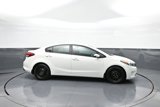 Used 2017 Kia Forte LX image 5