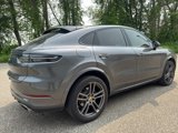 Used 2022 Porsche Cayenne Coupe image 2