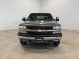 Used 2000 Chevrolet Silverado 2500 LT w/ Firm Ride Suspension Pkg image 3