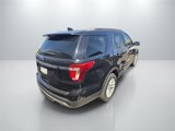 Used 2017 Ford Explorer XLT w/ Equipment Group 202A image 5