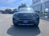 Used 2020 Ford Explorer XLT w/ Equipment Group 202A image 4