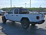 Used 2023 Jeep Gladiator Overland image 4