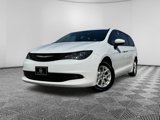 Used 2017 Chrysler Pacifica LX image 2