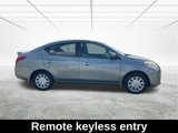 Used 2013 Nissan Versa SV image 4