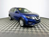 Used 2017 Nissan Rogue SV w/ SV Premium Package image 3