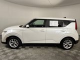 Used 2022 Kia Soul LX w/ Technology Package image 2