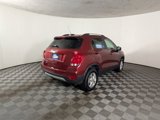 Certified 2022 Chevrolet Trax LT w/ LT Convenience Package image 5