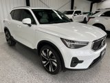 Used 2023 Volvo XC40 B5 Plus w/ Driver Assist Package image 4