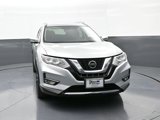 Used 2019 Nissan Rogue SL w/ Premium Package image 2