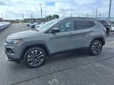 Used 2024 Jeep Compass Limited image 3