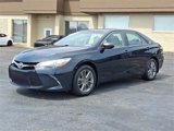 Used 2016 Toyota Camry SE image 3