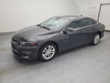 Used 2017 Chevrolet Malibu LT image 2