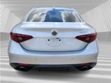 Used 2018 Alfa Romeo Giulia image 5