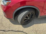 Used 2017 Nissan Rogue SV image 4