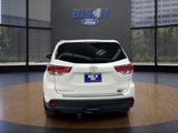 Used 2018 Toyota Highlander XLE image 3