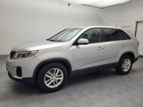 Used 2015 Kia Sorento LX image 2