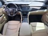 Used 2017 Cadillac XT5 FWD image 2