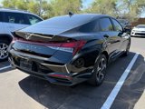 Used 2023 Hyundai Elantra SEL w/ Convenience Package image 3