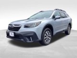 Used 2022 Subaru Outback Premium image 3