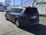 Used 2023 Chrysler Pacifica Touring-L image 3