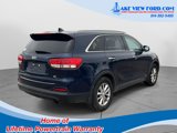 Used 2018 Kia Sorento LX image 3