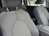 Used 2023 Toyota Highlander L image 4