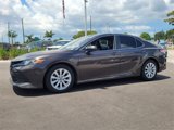 Used 2019 Toyota Camry L image 4