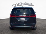 Used 2023 Chrysler Pacifica Touring-L image 6