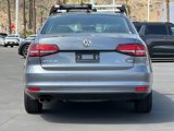 Used 2016 Volkswagen Jetta SE image 4